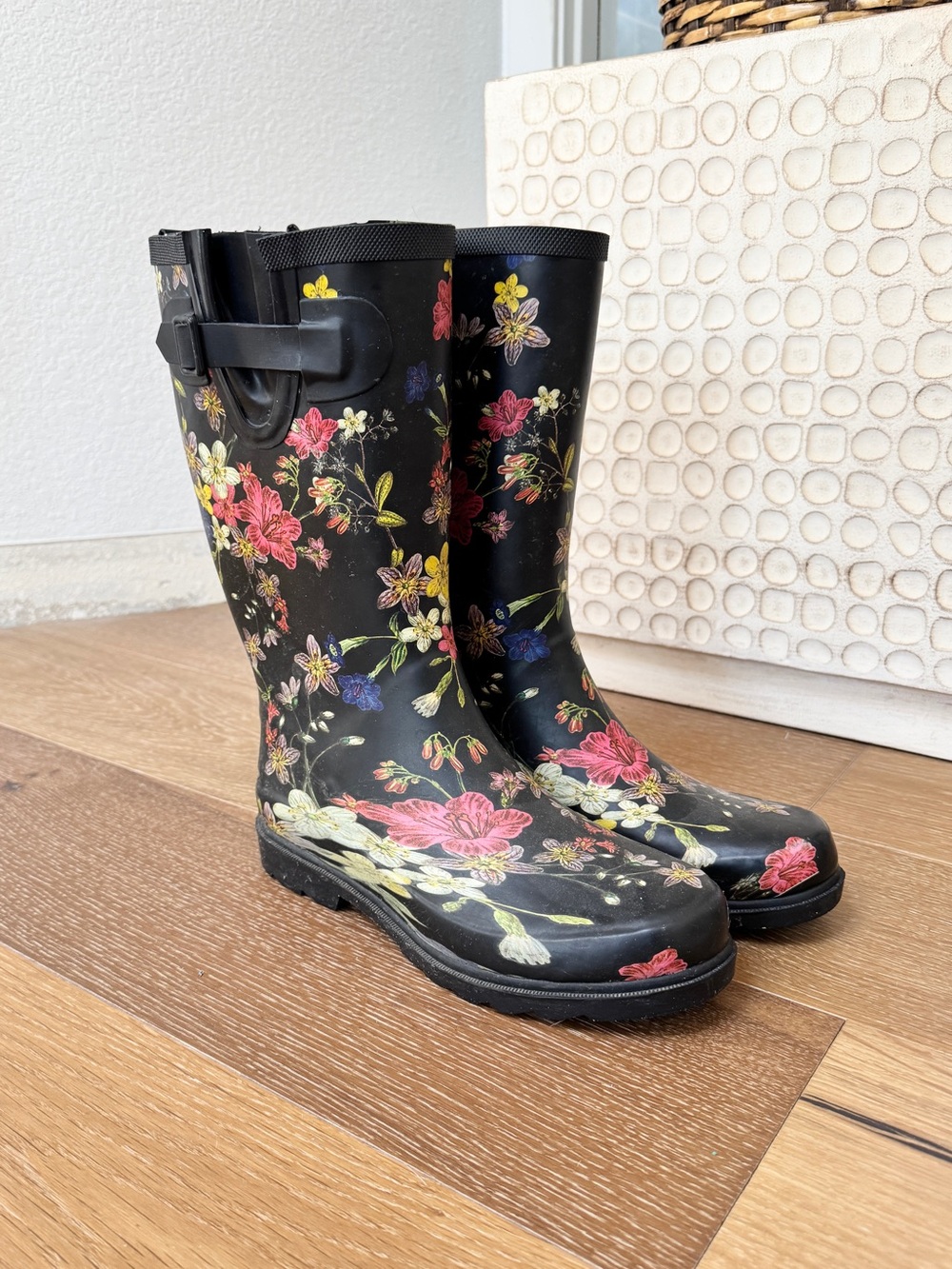 Target Black Floral Patterned Rubber Rain Boots Wellies Multicolor 8